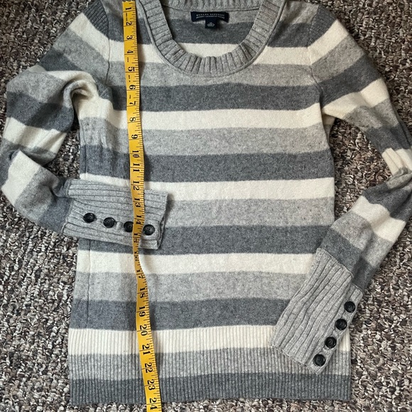 Women’s Sweater Banana Republic Cashmere Sweater - Picture 2 of 5